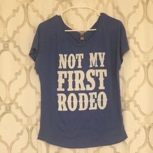 Blue Charlie Southern t shirt small